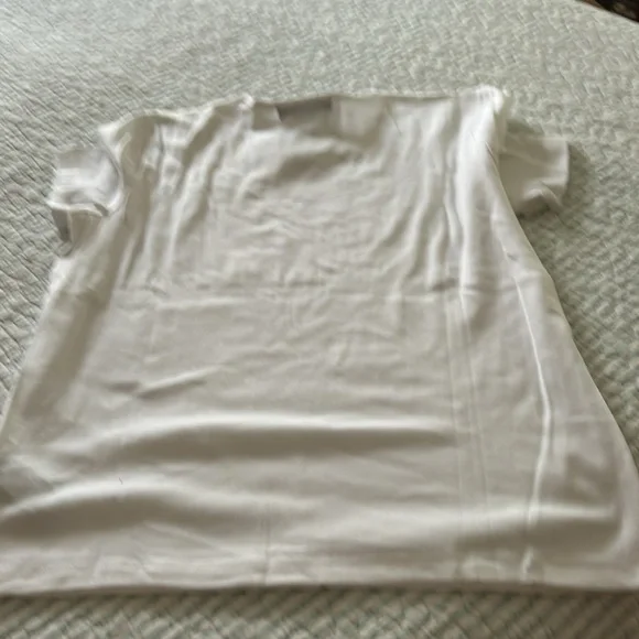 Lauren Ralph Lauren White Tee with Emblem Gold Design - Picture 4 of 4